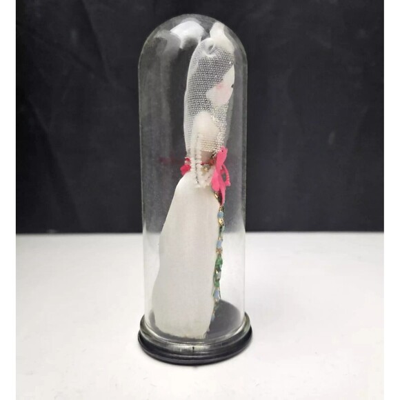 Vintage Miniature Geisha Bride Doll in Glass Dome Gown Veil Bouquet 4" Taiwan - Picture 3 of 10